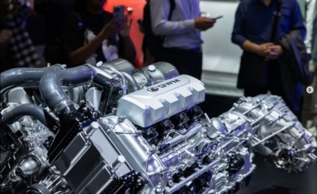Kinezi predstavili i V8 motor s dva turbo punjača
