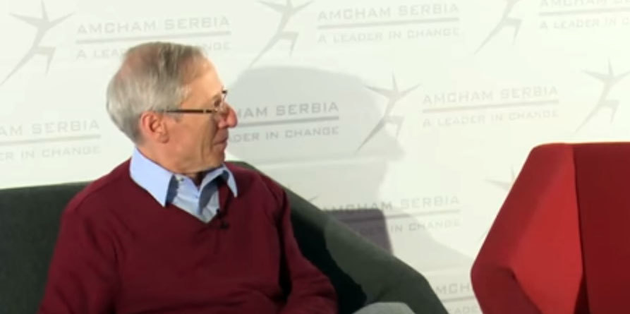 Kirbi najavljuje promenu politike prema Srbiji