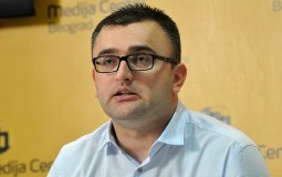 
					Klačar: Vučić će jedini imati više prostora za kampanju 
					
									