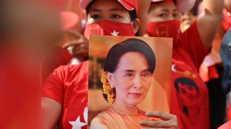 Ko je Aung San Su Ći?
