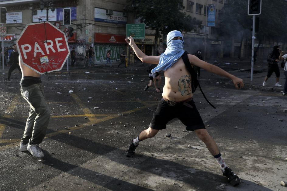 Ko je super heroj protesta u Čileu?