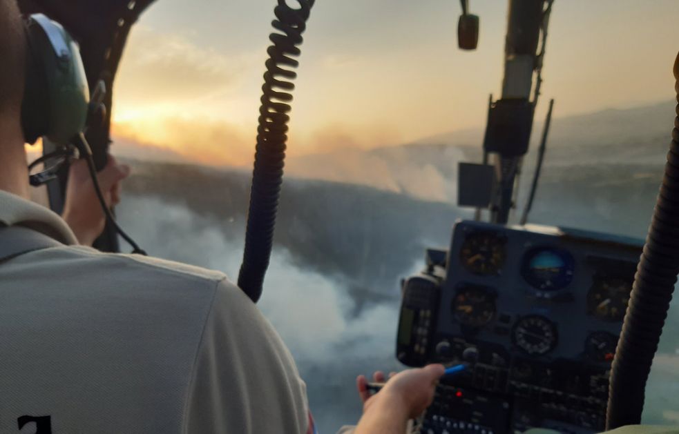 Kod Trebinja gori nekoliko dana, helikopteri gase požar