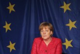 Koga Merkelova želi na čelu desnog centra i Komisije EU?