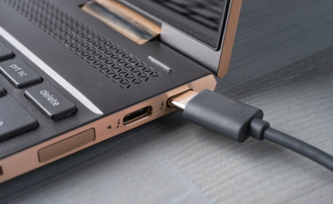 Koja je razlika između Thunderbolt i USB-C konekcija?