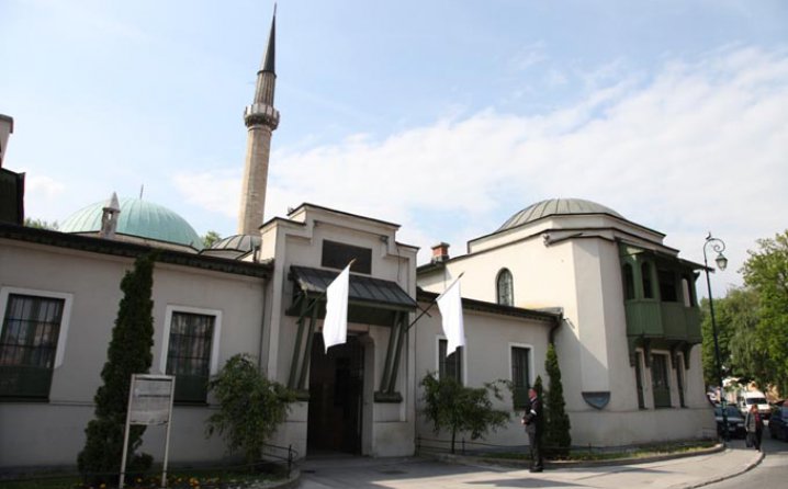 Kolinda poslala pismo Reisu Kavazoviću sa porukom da ostaje pri izrečenim stavovima o radikalizaciji islama u BiH
