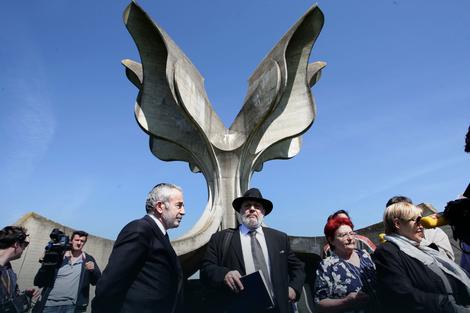 Komemoracija u spomen parku Jasenovac i ove godine u TRI KOLONE
