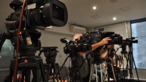 Komitet za zaštitu novinara: Vlasti da pojačaju napore u očuvanju bezbednosti novinara