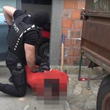 Komšinica htela da spreči nasilje, pa izvukla deblji kraj: Ovo je nasilnik iz Arilja - Pretukao bivšu ženu, pa je bacio sa terase