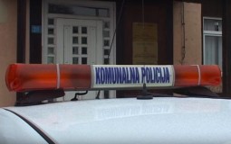 
					Komunalna policija opet sprečila prodaju polovne robe na pijaci u Kragujevcu 
					
									