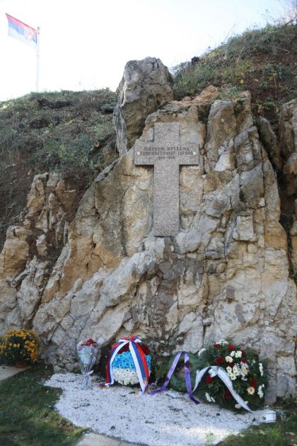 Konačno: Prvi spomenik žrtvama komunističkog terora nad Srbima