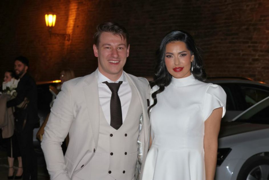 Konačno! Verila se Tanja Savić, evo kako juke Muki zaprosio