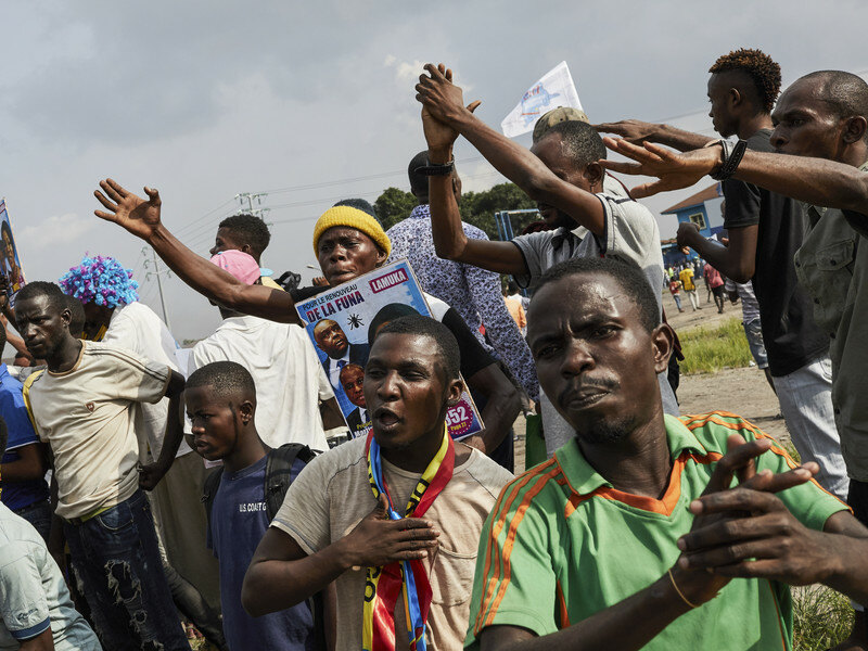 Kongo: Poginulo 11 ljudi na prepunom koncertu na stadionu