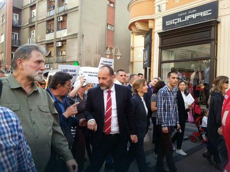 Konvencija Saše Jankovića danas u Nišu, sa pristalicama prošetao centrom grada