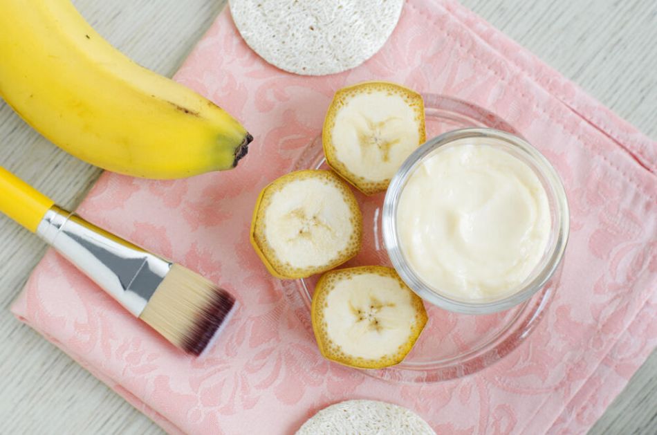 Kora od banane kao prirodni botoks za lice: Evo šta dermatolozi kažu o ovom popularnom trendu