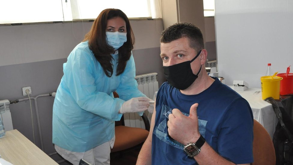 Korona virus: U Srbiji preminulo još 37 ljudi, Izraelci više ne nose maske na otvorenom