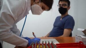 Korona virus i vakcinacija: „Skepticizam začinjen strahom” – zašto Bugarska i Rumunija imaju najnižu stopu imunizacije u EU
