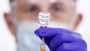 Korona virus i vakcinija: Zašto države obustavljaju upotrebu Astrazeneka vakcine
