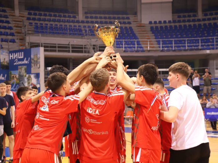 Košarkaši Crvene zvezde osvojili titulu u Nišu