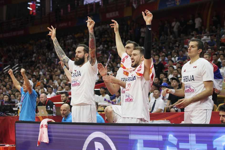 Prvi poraz Srbije, Španci zasluženo slavili, sledi Argentina u četvrfinalu
