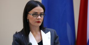 Kosovska ministarka: Vučiću neće biti dozvoljena poseta „dok se ne izvini za genocid“