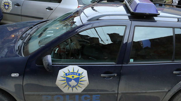 Kosovska policija privela Srbe u Podujevu