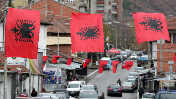 Kosovski Albanci obeležavaju Dan zastave