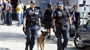 Kosovski mediji: Raspisane poternice za četiri bivša policajca zbog krijumčarenja