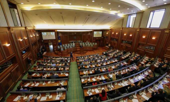 Kosovski parlament u rasulu, sednica odložena za sredu