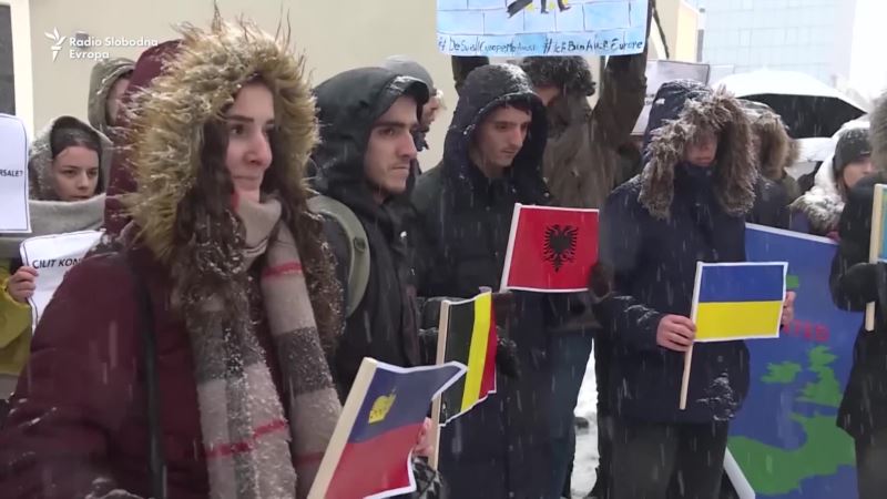 Kosovski studenti: Da li je izolacija vrijednost EU?