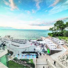 Kostić uložio 500.000 EVRA za izgradnju plaže u Istri