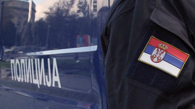 Kragujevac, uhapšeni zbog sumnje da su podvodili 15-godišnju devojku