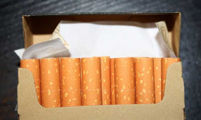 Kraljevo: Zaplenjeno 3.063 paklica cigareta, 68,2 kg duvana