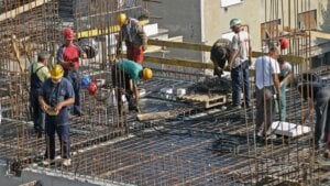 Krediti za mlade „namešteni“ za prodaju zgrada građenih za EXPO?