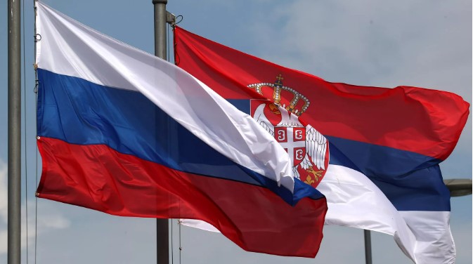 Kremlj: Savršeno razumemo kakvom je neviđenom pritisku izloženo rukovodstvo Srbije od strane kolektivnog Zapada