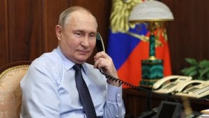 Kremlj objavio u koliko sati je danas telefonski razgovor Putina i Trampa