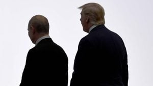 Kremlj se oglasio o razgovoru Putina i Trampa