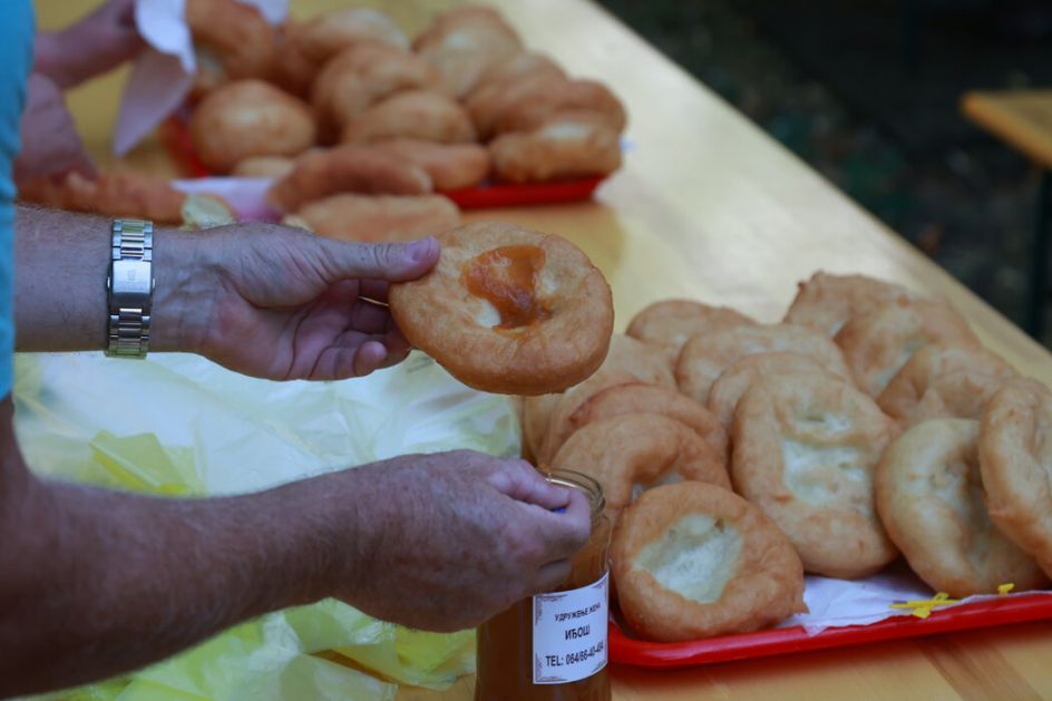 Krofnijada potvrdila da je udruženje žena Iđoš pravi čuvar tradicije i zajedništva