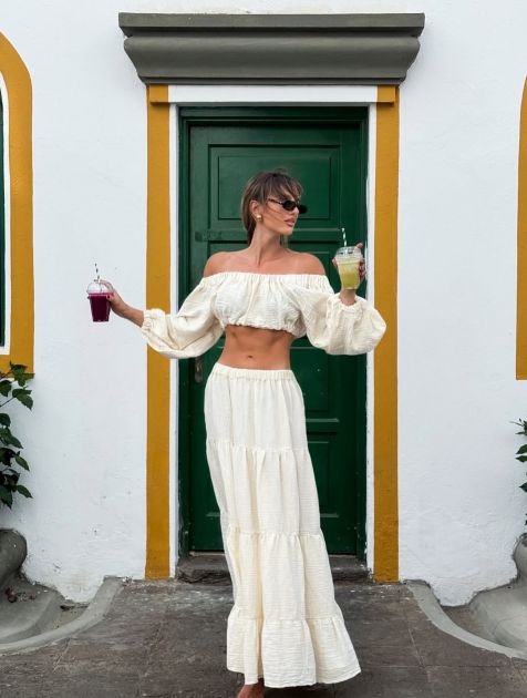 Krop top i maksi suknja su omiljeni kombo influenserki koji nam je doneo boho talas