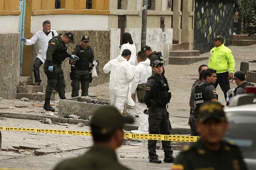 Krvavi protesti u Bogoti: Odjeknula eksplozija kada su policajci izašli na ulice, ima poginulih i povređenih (FOTO) (VIDEO)