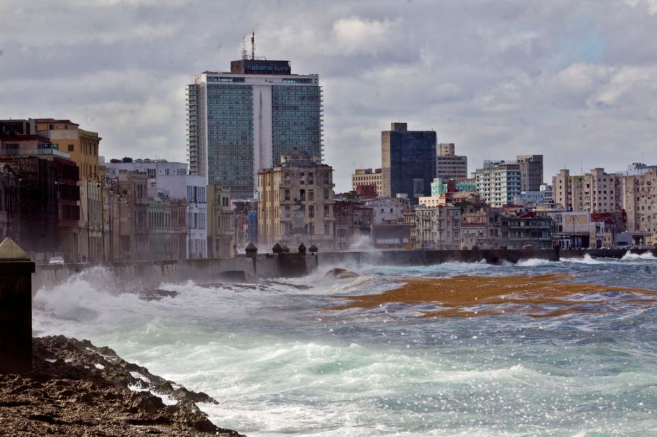 Kuba: Administracija SAD bahata zbog zabrane putovanja Kastru