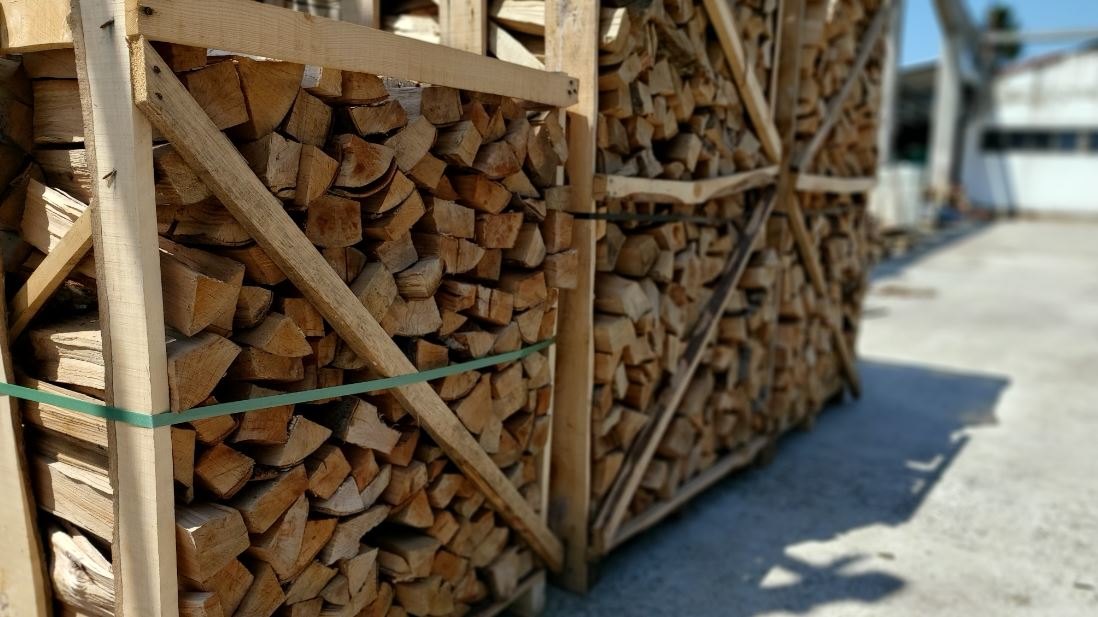 Kubik drva u Kikindi 9.000 dinara, potražnja veća nego lane