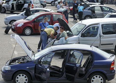 Kupoprodaja polovnih automobila u Srbiji pet puta sporija nego u EU