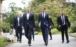
					Ostavka svih ministara ekstermne desnice u Austriji 
					
									