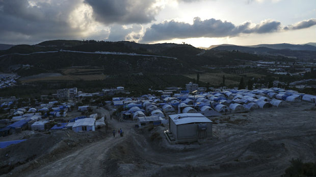 Kurdi počeli evakuaciju iz izbegličkog kampa u Siriji