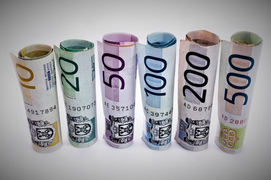Kurs dinara 117,55, NBS kupila tri milijarde evra u 2019.