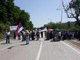 Kuršumličani na sat vremena blokirali put Niš - Priština