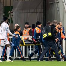 LEDI KRV U ŽILAMA: Pojavio se snimak JEZIVE povrede fudbalera Bordoa (UZNEMIRUJUĆI VIDEO)