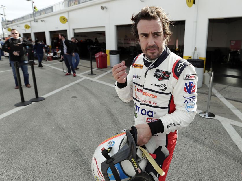 LEGENDARNI VOZAČ SE OPORAVLJA: Fernando Alonso otpušten iz bolnice!