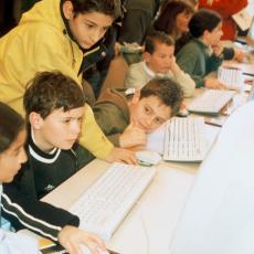 LELEK Hrvata: Srpska deca će učiti programiranje, a naša NI OVO nisu savladala
