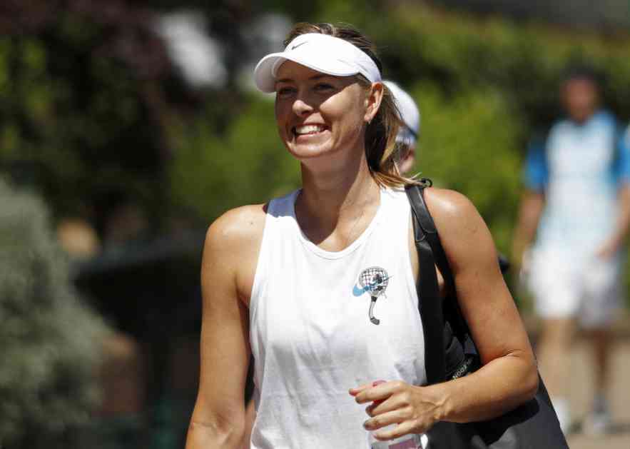 LEPA MAŠA U BIKINIJU: Šarapova u Kaliforniji uživa u poslednjim danima leta! Pogledajte rusku teniserku u seksi izdanju (FOTO)